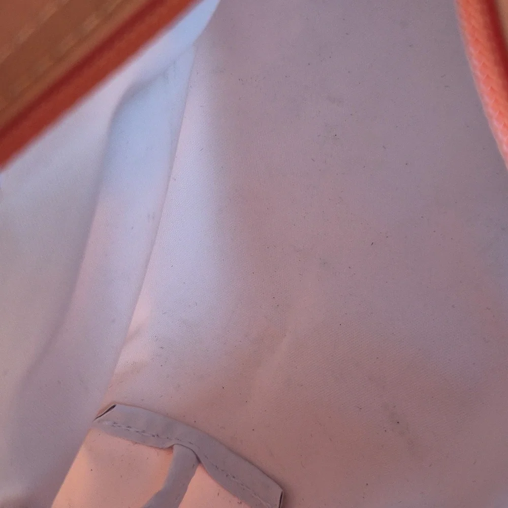 Longchamp Orange Pouch W Handles, Includes Strap & Jelly Cat Charm!!! - Picture 7 of 7